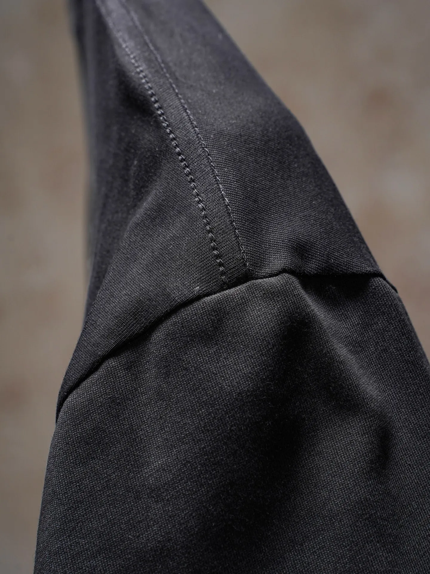 100 Chtome Hearta/ T g， ， 。 Same Style , 。 ， Series， 。 ! ， ， 。 ， ， ， ， ！ ， ，Breathable ， ， ， ， ！ ：Black、White Size：S-XL